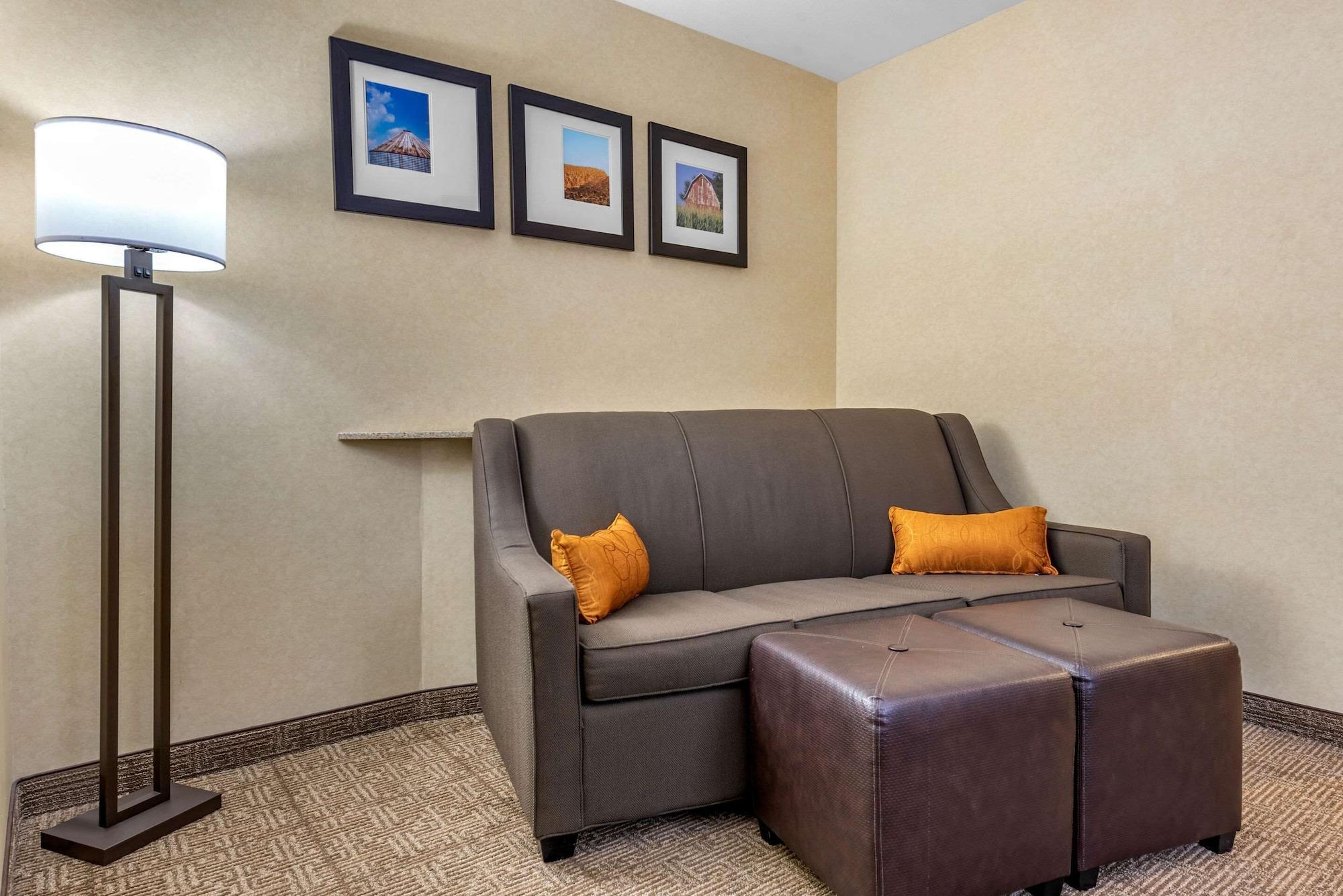 Comfort Suites South Элкхарт Экстерьер фото