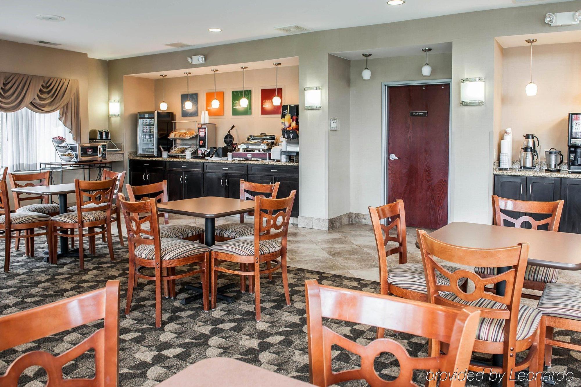 Comfort Suites South Элкхарт Экстерьер фото