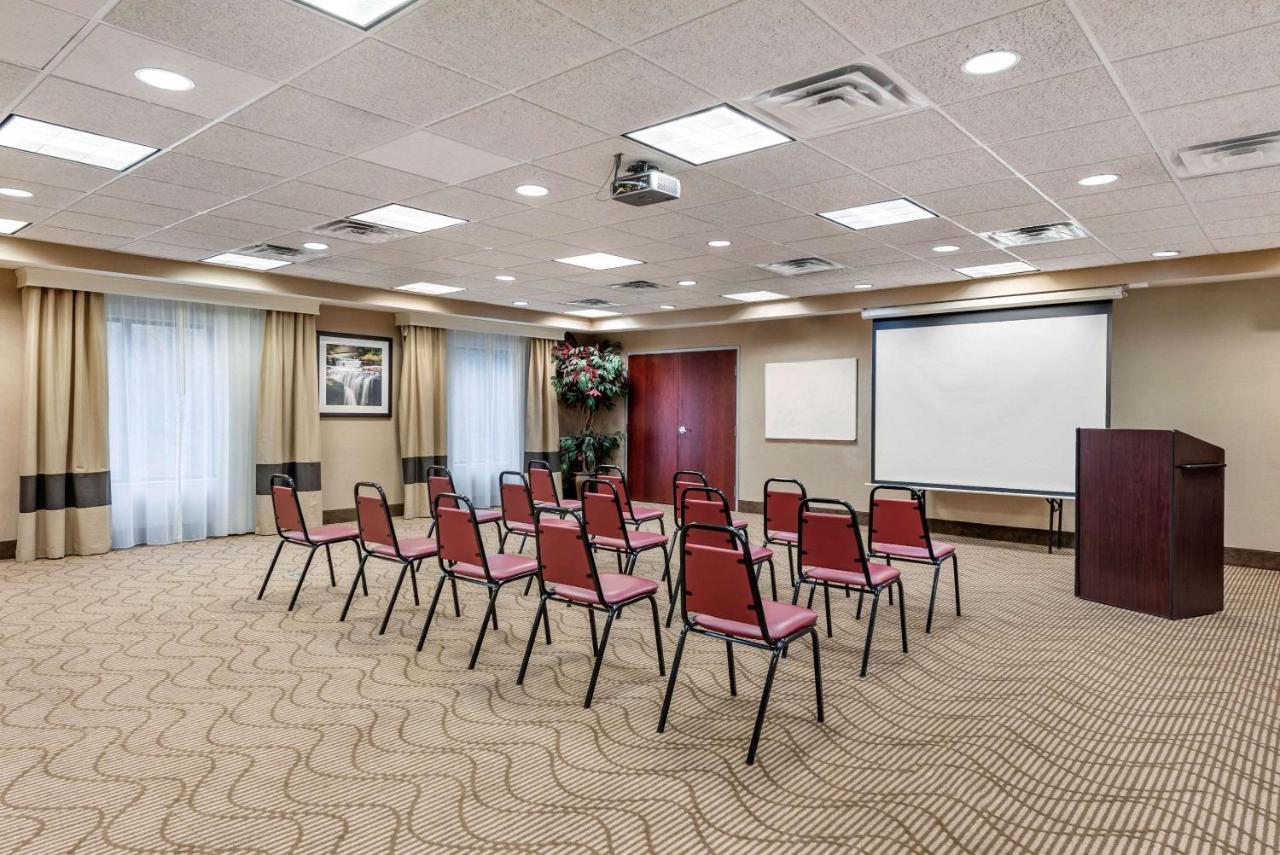 Comfort Suites South Элкхарт Экстерьер фото
