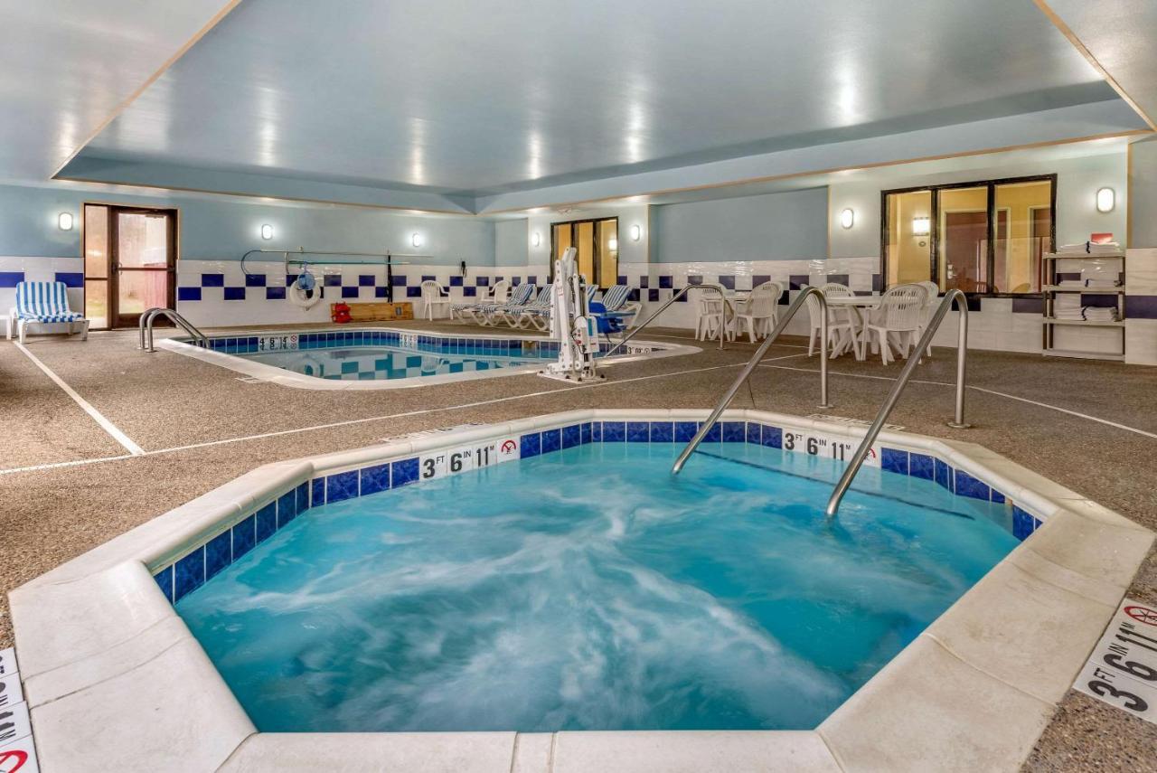 Comfort Suites South Элкхарт Экстерьер фото